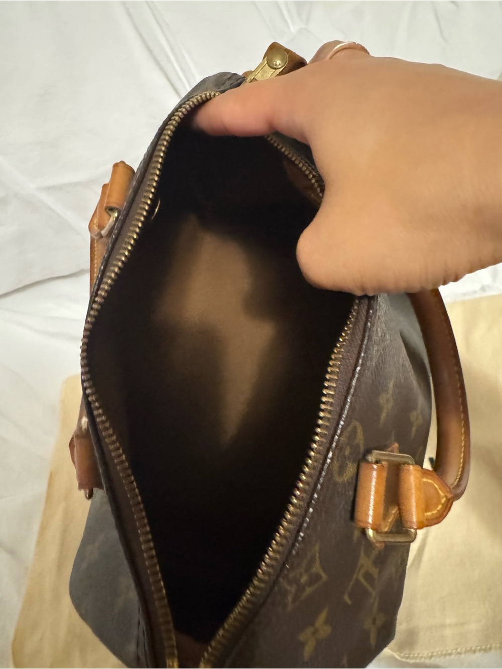 Authentic Louis Vuitton Monogram Canvas Brown & Tan Top-Handle Speedy 25 - Picture 7 of 10